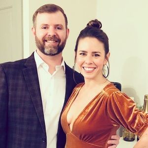 Meet your Posher, Hillary